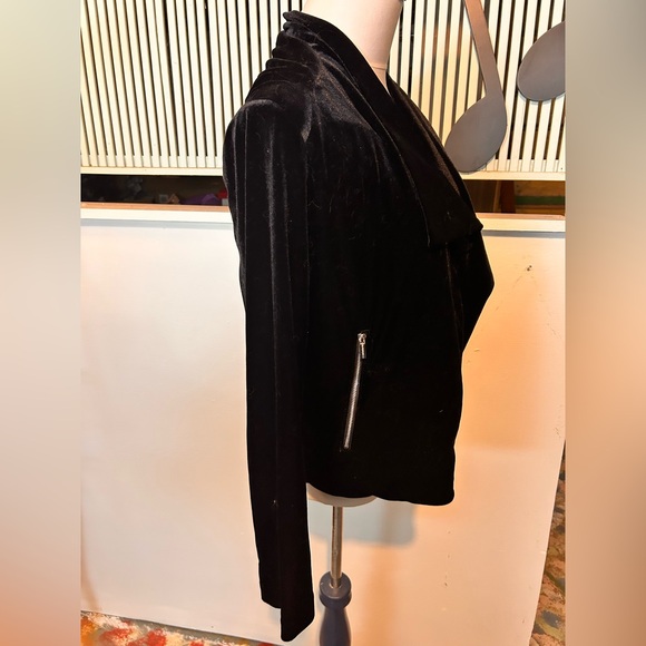 Calvin Klein Black Velvet Blazer With Side Zippers Size XL NWT - Picture 2 of 5